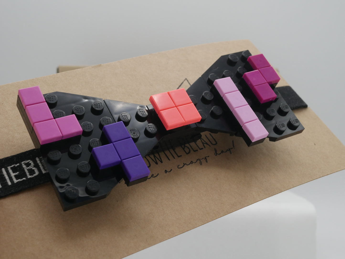 Nœud papillon rétro Arcade Falling Blocks en briques LEGO®