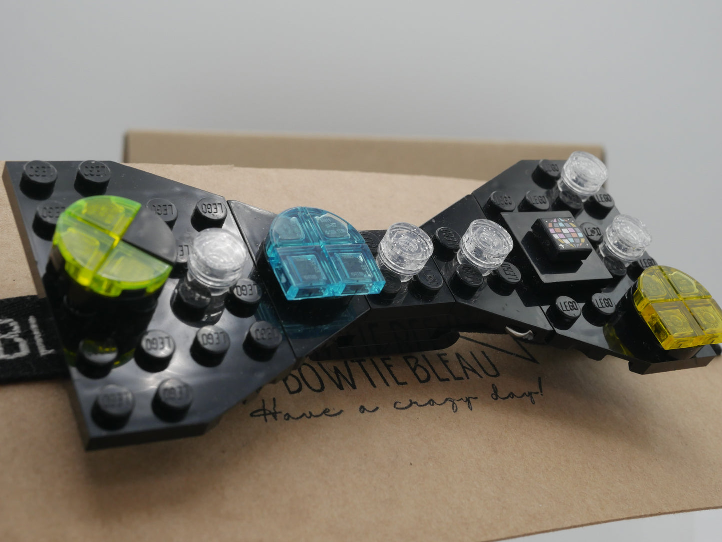 Nœud papillon rétro Arcade Maze en briques LEGO®